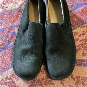 Brushed suede loafer